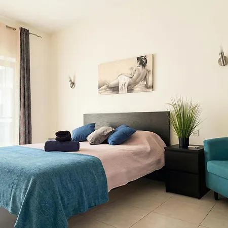 Apartment Deluxe 2 Bedroom Saint Julian's