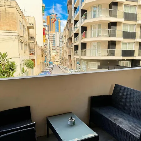 Deluxe 2 Bedroom Appartement *