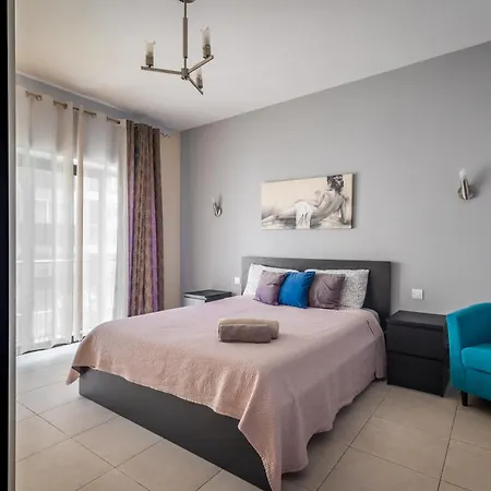 Apartamento Deluxe 2 Bedroom *